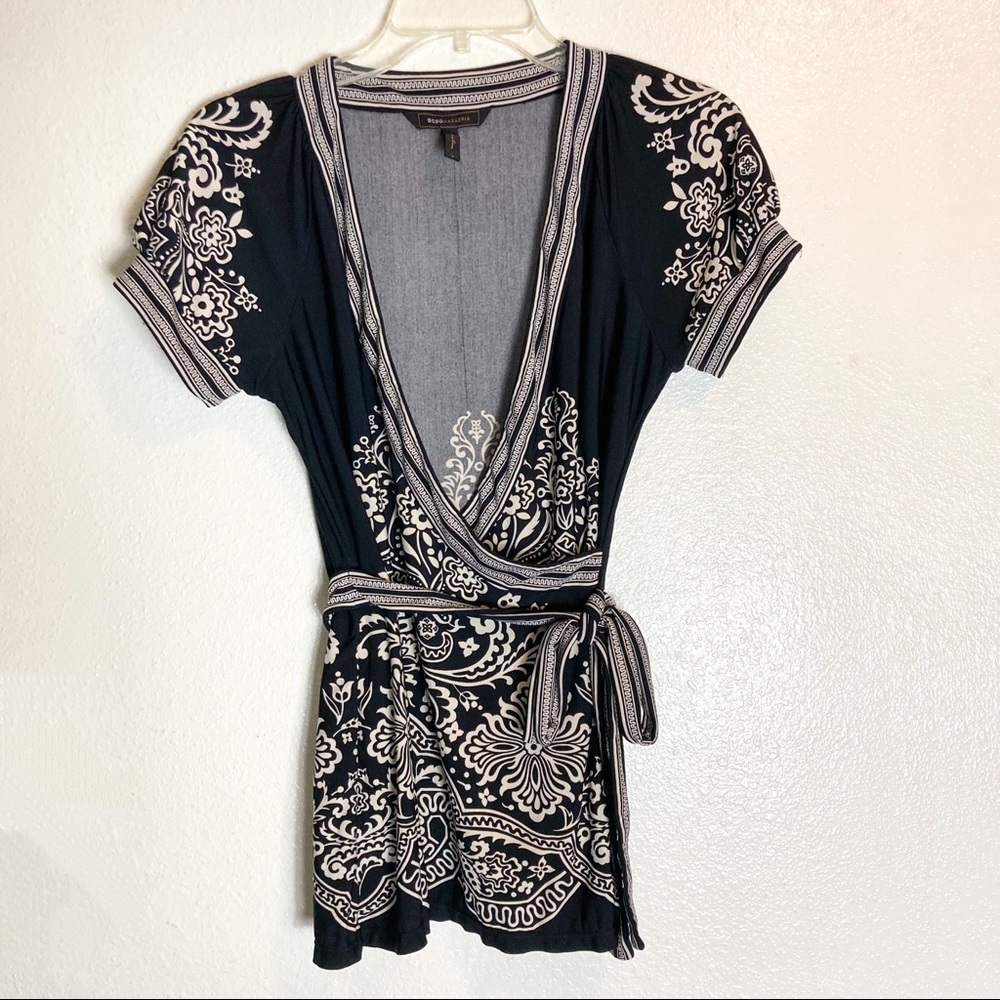 BCBGMAXAZRIA Matte Jersey Knit Top Size M